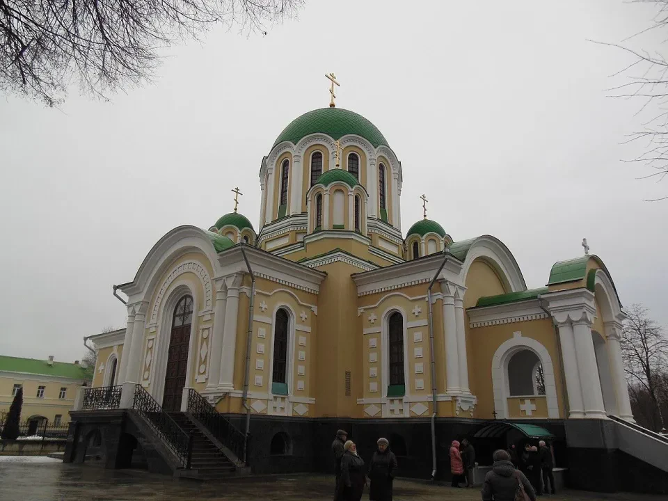Воротынск, Тихонова пустынь, Стояние на Угре