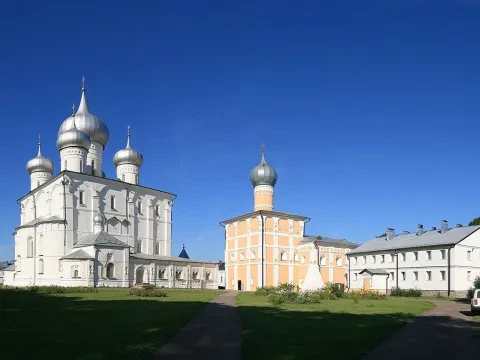 Хутынский монастырь